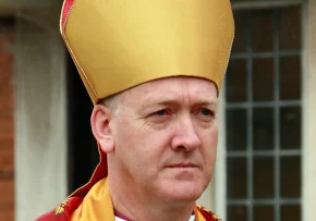 The Rt Revd Nicholas (Nick) Baines, Bishop of Croydon | Foto: <a href="https://commons.wikimedia.org/wiki/User:Philip_Talmage">Philip Talmage</a>, <a href="https://commons.wikimedia.org/wiki/File:The_Rt_Revd_Nicholas_(Nick)_Baines,_Bishop_of_Croydon.jpg">The Rt Revd Nicholas (Nick) Baines, Bishop of Croydon</a>, <a href="https://creativecommons.org/licenses/by-sa/3.0/legalcode">CC BY-SA 3.0</a>